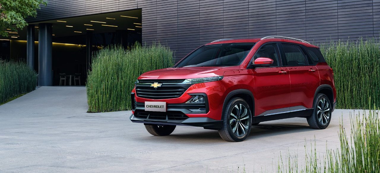 2024 Chevrolet Captiva XL in red